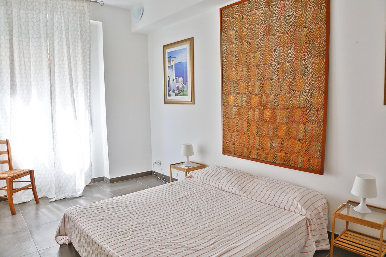 Family House - By Vacation Service تْشيفالو المظهر الخارجي الصورة